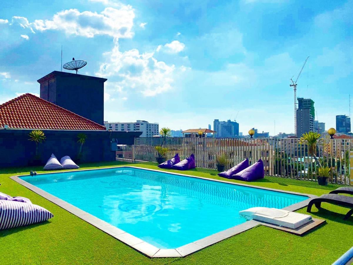 Embryo Hotel Паттайя Экстерьер фото