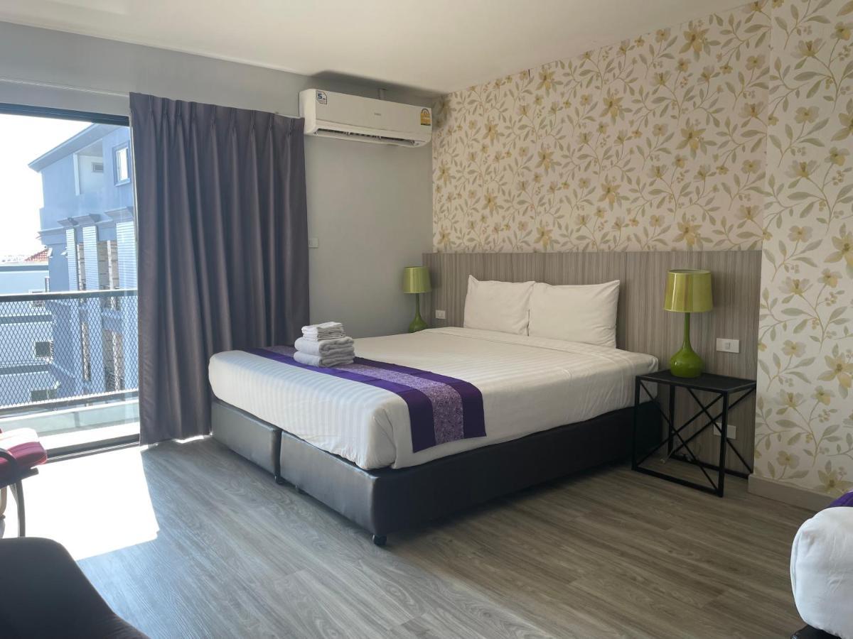 Embryo Hotel Паттайя Экстерьер фото