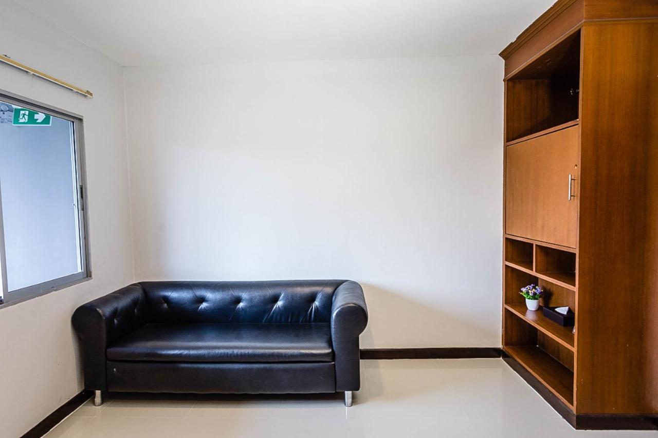 Embryo Hotel Паттайя Экстерьер фото