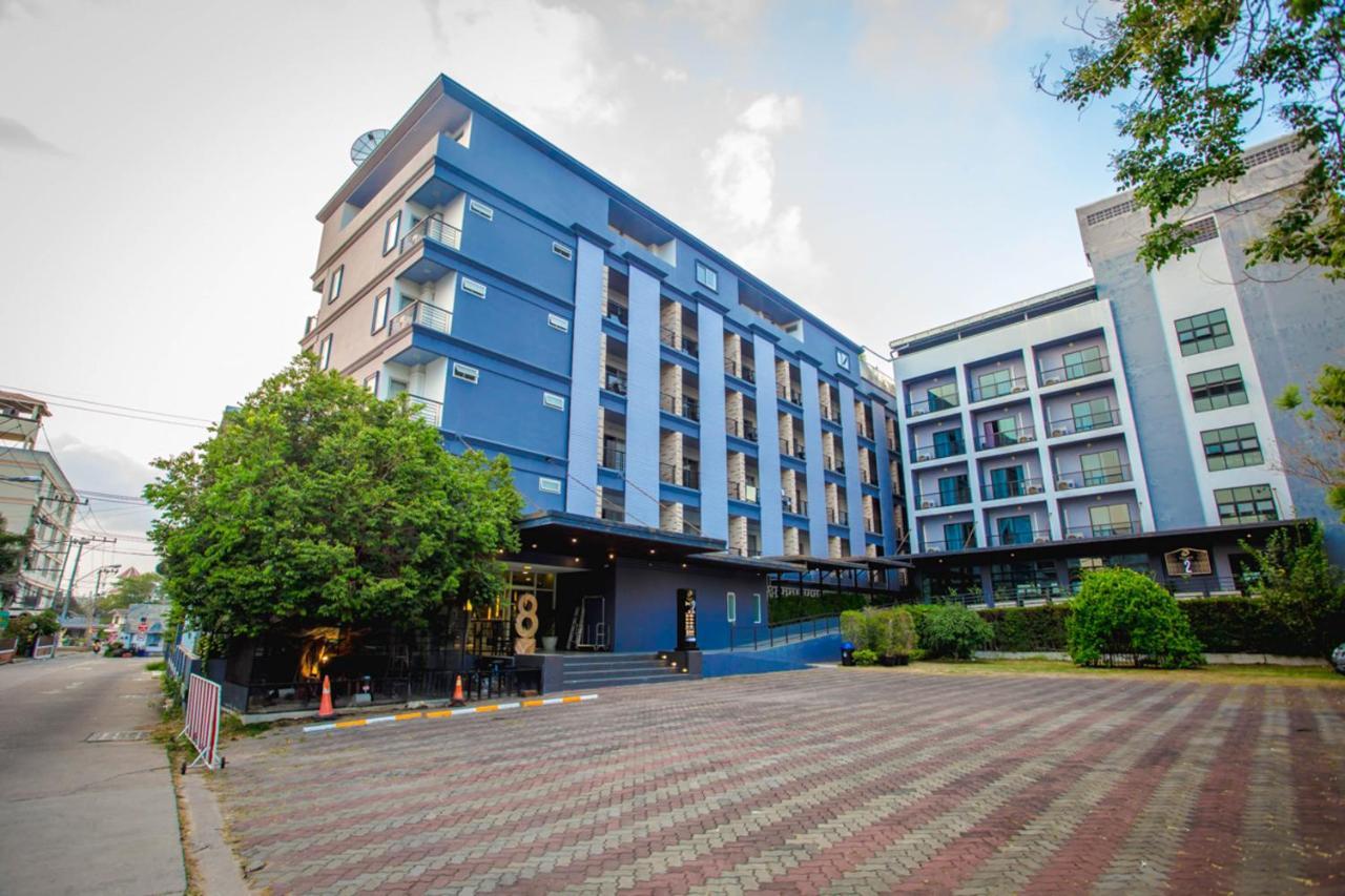 Embryo Hotel Паттайя Экстерьер фото